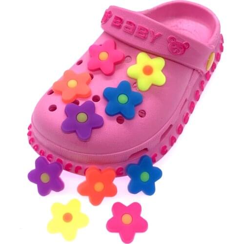 50PCS Wholesale Mix Transparent Flower Shoes Charms Shoe Decoration DIY Christmas Gifts Girls Wristband Accessories Croc Jibz