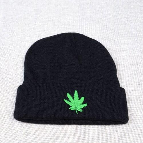Maple Leaf Embroidered Knitted hat Women Men Street Hip Hop beanies warmer Winter Hiking Cuffed Knit cap Skullies beanies