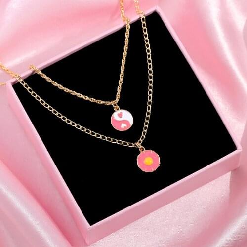 JUST FEEL Korean Cute Pink Small Daisy Pendant Necklace For Women Gold Silver Color Yin Yang Geometric Round Trendy Jewelry Gift