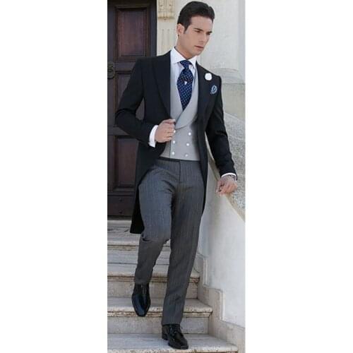 New mens slim fit suits Style Men Tailcoat Mens Wedding Suits Groom Tuxedos Popular Best Men Dinner Party 3 Piece Suits Custom