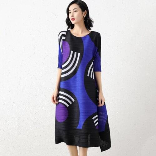 Issey miyake pleated plus size clothing for woman 2021 autumn folda New Mother skirt Loose thin casual print woman dress