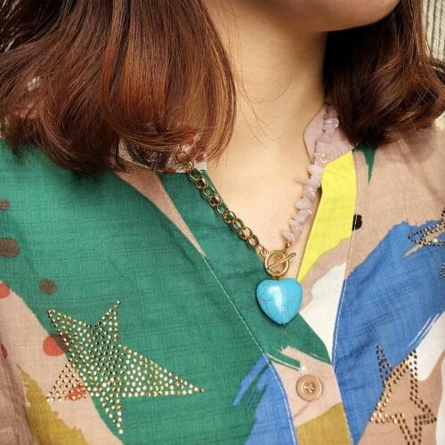 Asymmetric Pink Gravel Stone Chain Turquoise Heart Pendant Necklace for Women Refreshing Summer Love Necklace Boutique Jewelry