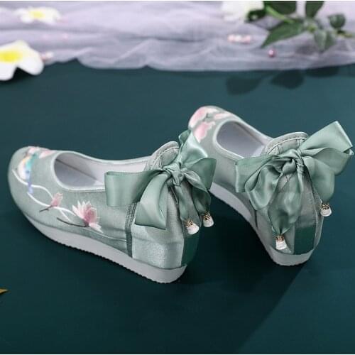 Hanfu Shoes Plus Velvet Womens Thick-soled Hairy Embroidered Shoes, Womens Antiquity Han Element Cloth Shoes
