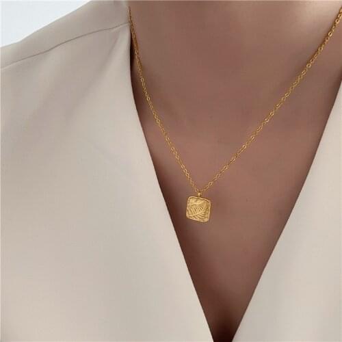 2021 New Arrival Vintage Leaf Gold Plated Square Pendant Necklace Stainless Steel Minimalist Necklaces For Women