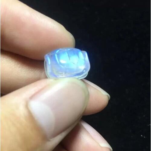 ICNWAY 1Bead 10-12mm Natural Madagascar Moisture Blue Moonstone Carved Rich Armor Pendant