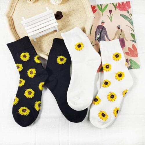 Creative Daisy Pure Cotton Socks Women Men Korean Style Harajuku Flower Jacquard Couple Socks Black White Casual Skateboard Sock
