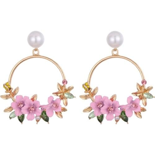 VKME fashion flower earrings 2019 new elegant big round flower ladies earrings fashion simulation pearl Boucle D'oreille