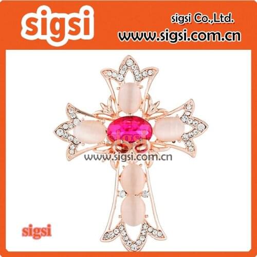 Hot selling cross brooch latest crystal rhinestone brooch and pins for decoration