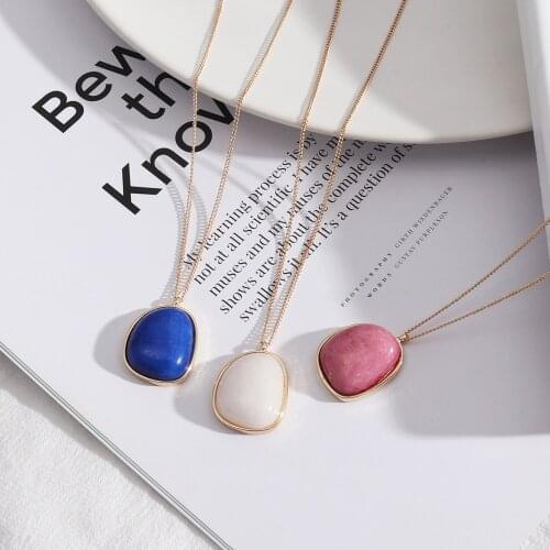 Fashion White Pink Blue Stone Pendant Necklace Geometric Pretty Stone Necklace Women jewelry