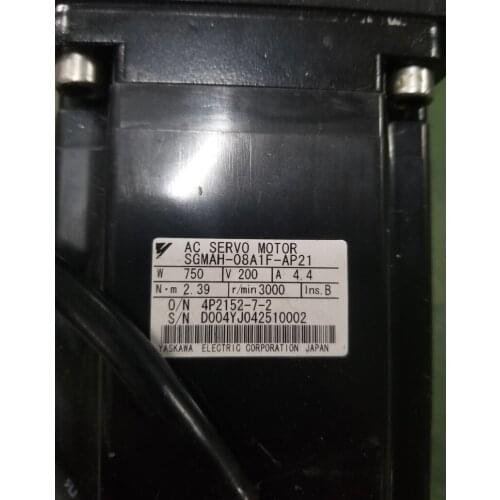 SGMAH-08A1F-AP21 servo motor , used in good condition . 85% appearance new , good working , free shipping