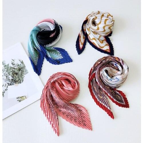 70*70cm Cute Fold Silk Small Scarf New Square Scarf Chiffon Rainbow Floral Printed Womens Scarves Bohemian Neck Scarf foulard