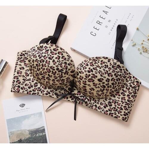 Hot Sale Seamless Underwear Comfortable Push Up Bra New Fashion Sexy Lingerie Bra Gathered Lace