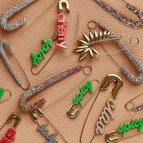 AOMU 2019 Korea Design Imitation Pearl Paperclip Brooches Fashion Safety Pins Brooch For Women Crystal Rhinestones Charm Jewelry