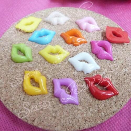 300pcs/lot new 20*15mm mixed color plastic lip shape toy accessories for doll materials