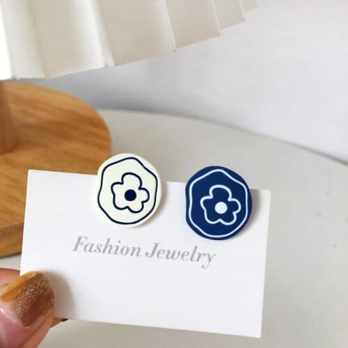 Classic Fashion Blue White Asymmetrical Womans Earrings Temperament Metal Paint Dripping Oil Girl Dating Party Earrings Jewelry