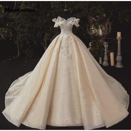 Luxury Boat Neck Embroidery Appliques Tulle Cathedral Train Bridal Ball Gown Custom Made Lace Up Off the Shoulder Wedding Dress