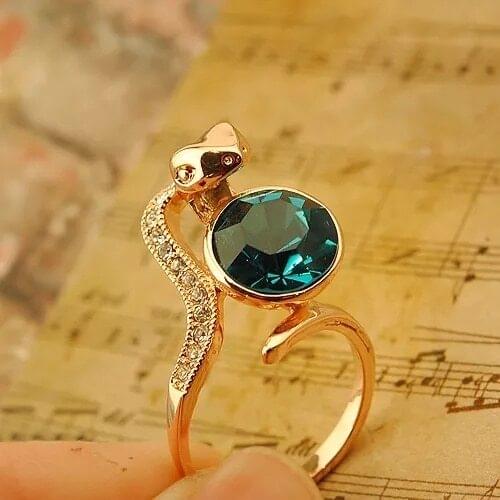 Fashion Woman Ring 18K Gold Color Snake Ring Elegant Luxury Green Diamond Jewelry Wedding Engagement Party Ring Gift Size 5-11