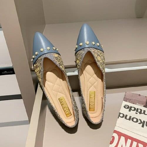 Spring And Autumn Hot Sale Boat Shoes Elegant Style Flat Pointed Shallow Mouth Set Pearl Casual Ladies Single Shoes