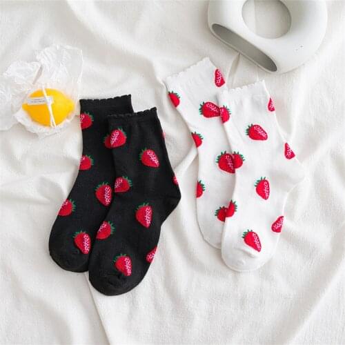Womens Socks Spring Autumn Winter Trendy Socks Strawberry Tube Cotton Women Socks Harajuku College Style Casual Short Socks Sox