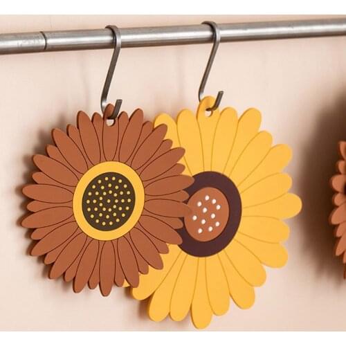 1Pcs Sunflowers Shape PVC Coaster Coffee Table Cup Mats Pad Heat Insulation Cup Pads Placemat Kitchen Accessories Hot