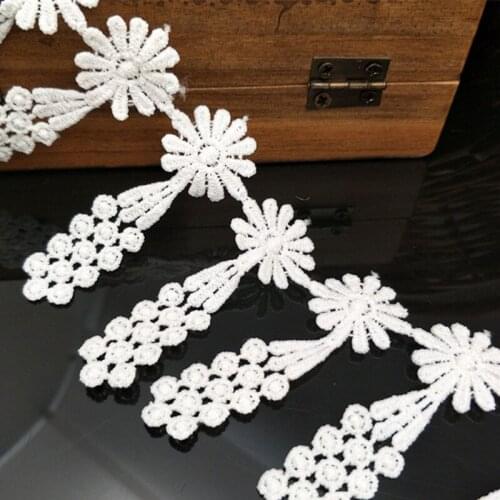 2 Yards White Cotton Lace Trim Applique Sewing DIY Craft Lace Tassel Ribbon - 65mm Wide (Flower and Leaf Shape) 5BB5516
