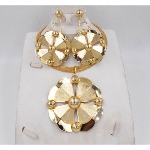 High Quality Big flower Dubai Italy 750 Gold color Jewelry BIG Set For Women african beads jeweLry fashion set earring jewelry