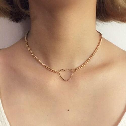 Simple Cute Korean Hollow Love Heart Choker Necklaces Women Gold Chains Star Moon Charm Chocker Clavicle Necklace Jewelry YN09