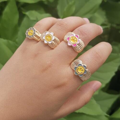 Lost Lady New Hot Sale Popular Smiley Ring Cute Female Sunflower Pattern Ring Fashion Enamel Alloy Rings Girl Jewelry Wholesale