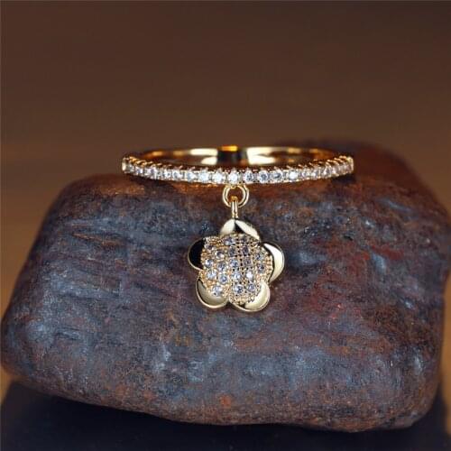 Dainty Female Crystal Flower Pendant Ring Trendy Gold Silver Color Engagement Ring Charm White Zircon Wedding Rings For Women