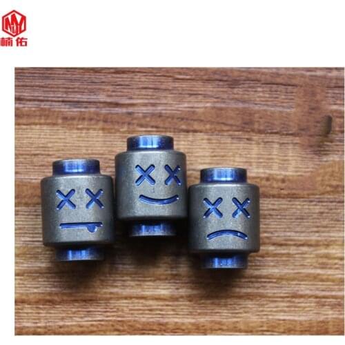 1PCS EDC Paracord Cord Knife Bead Titanium Alloy Mood Pendant Keychain Pendant
