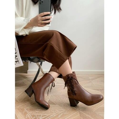 Lace up Martin boots womens thick heels fall 2020 new versatile mature round head Mid Heel Shoes spring and autumn womens boot