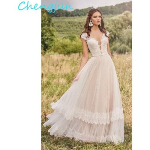 Chengjun V Neck Lace Tulle Beach Style Elegant Wedding Dress Buttons Back Court Train Bridal Dress