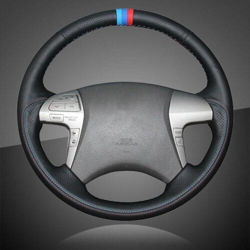 Car Hand Stitched Auto Braid On The Steering Wheel Cover for Toyota Highlander