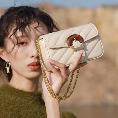 Chuwanglin High Quality Women Chain Shoulder Bag Small Mini Retro Casual Solid Crossbody bags Pu Leather Flap Bolsas 7271044