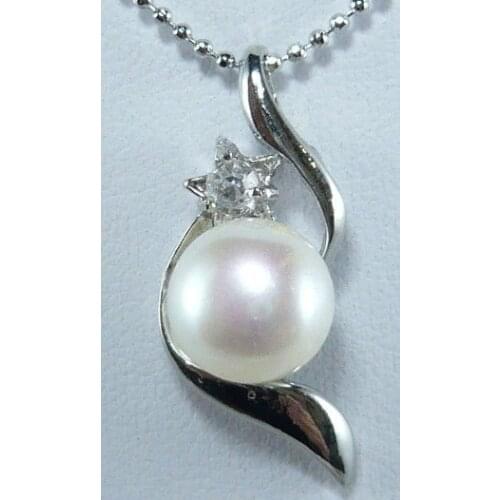 Women cute jewelry white shell pearl inlay Crystal Pendant Necklace