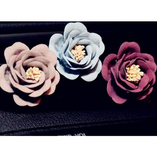 Car Ornament Rose Flower Decoration Perfume Auto Interior Vents Outlet Clip Fragrance Diffuser Air Freshener Auto Accessories