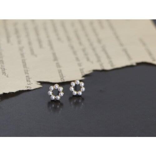 2020 New Fashion Women Cute Simulated Pearl Beads Flower Stud Earrings Lovely Round Korean Pendientes Elegant Jewelry