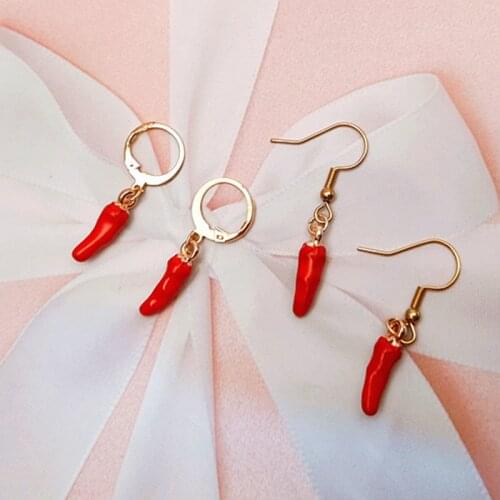 Creative Cute Stainless Steel Red Pepper Shaped Ear Hooks Handmade Enamel Chili Pendant Earrings Women Jewelry Wholesale