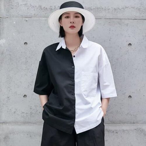 Designers style black and white contrast stitching neutral fashion cool mens and womens same shirt summer short sleeve loose
