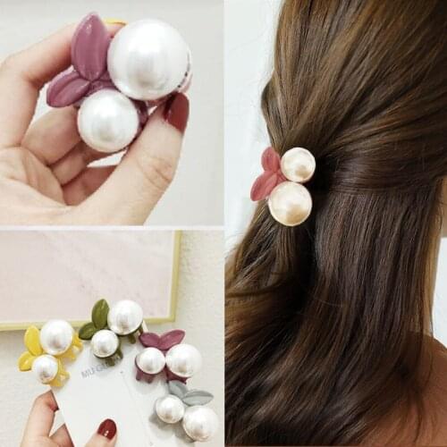 1Pcs Cute Cherry Small Catch Clip Acrylic Hair Claw Imitation Pearl Hair Crab Headwear Korean Fashion Sweet Hair Accessories
