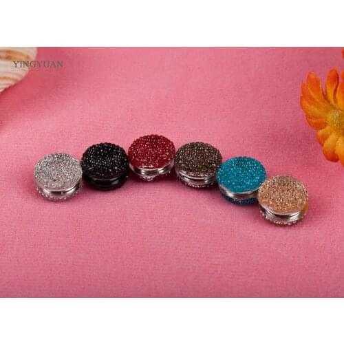 XT4 Fashion Magnet Brooch For Women Exquisite Rhinestone Magnetic Brooches Vintage Style Women Scarf Clips Two-sided