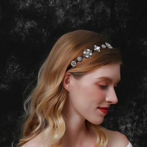 2020Crystal Vintage Royal Queen King Tiaras and Crowns Women Pageant Prom Diadem Hair Ornaments Wedding Hair Jewelry Accessories