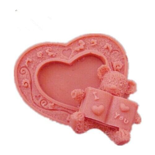 Heart shped bear modelling 3D soap mold Cake decoration mold Cake mold manual Handmade soap mold candle