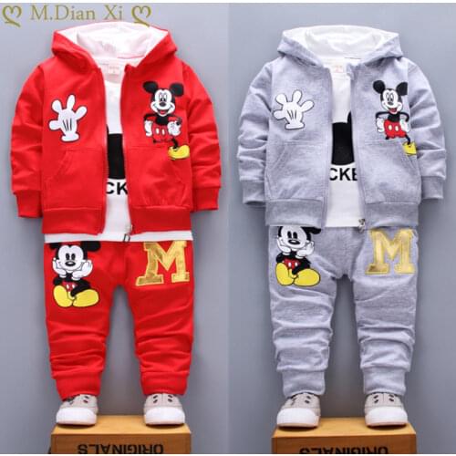 Spring and Autumn New Products Boys Clothes Set Cute Mickey Cotton Hooded Coat + T-shirt + Pants 3PCS Set Casual Kids Sportswear