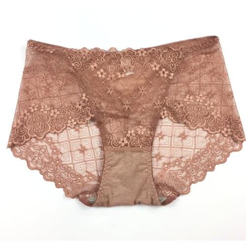 Spring and summer new ladies' lace underwear Yuya lace graphene antibacterial crotch in the hip breathable 17005