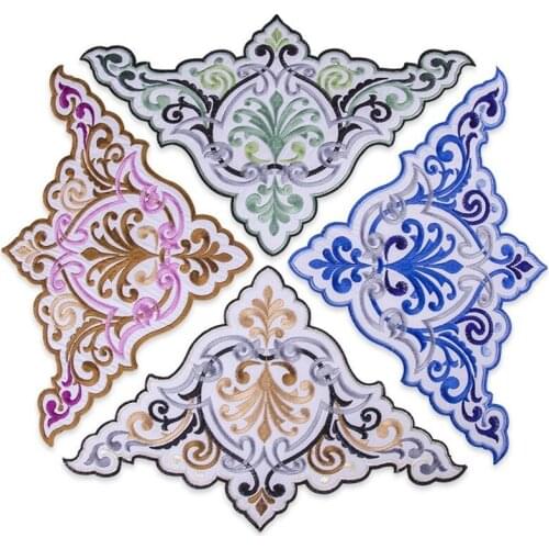 50pcs/Lot National Style Hot Flower Embroidery Patches Letters Clothing Decoration Accessories Diy Iron Heat Transfer Applique