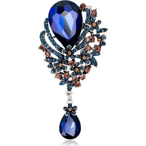 Fashion Luxury Shiny Rhinestones Inlaid Hollow Flower Women Brooch Pins