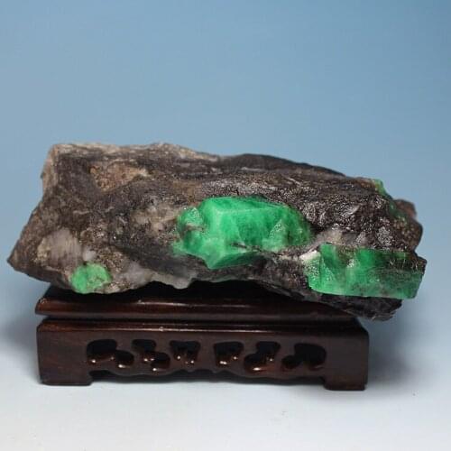 Ultra-fine mineral crystals emerald green natural rough stones mark LuoShi collectibles ore samples without optimization