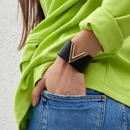 Leather V-shaped Personality Wide Bangle Designer Bracelets for Women Luxury Fashion Indian Jewelry Bracelet Femme Mujer 2021