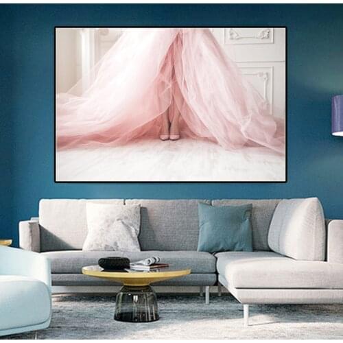 Romantic Pink Dress Lady Canvas Painting for Living Room Wall Art Posters Prints Modern Bedroom Home Decoration Pictures
